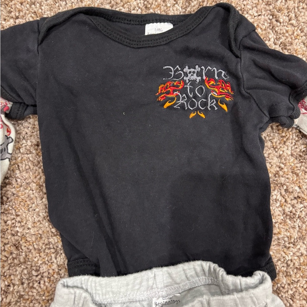 Little Beginnings 6-9 month set - Picture 2 of 4